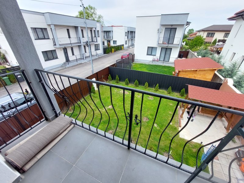 Domnesti, vila, panouri solare 6kw noi